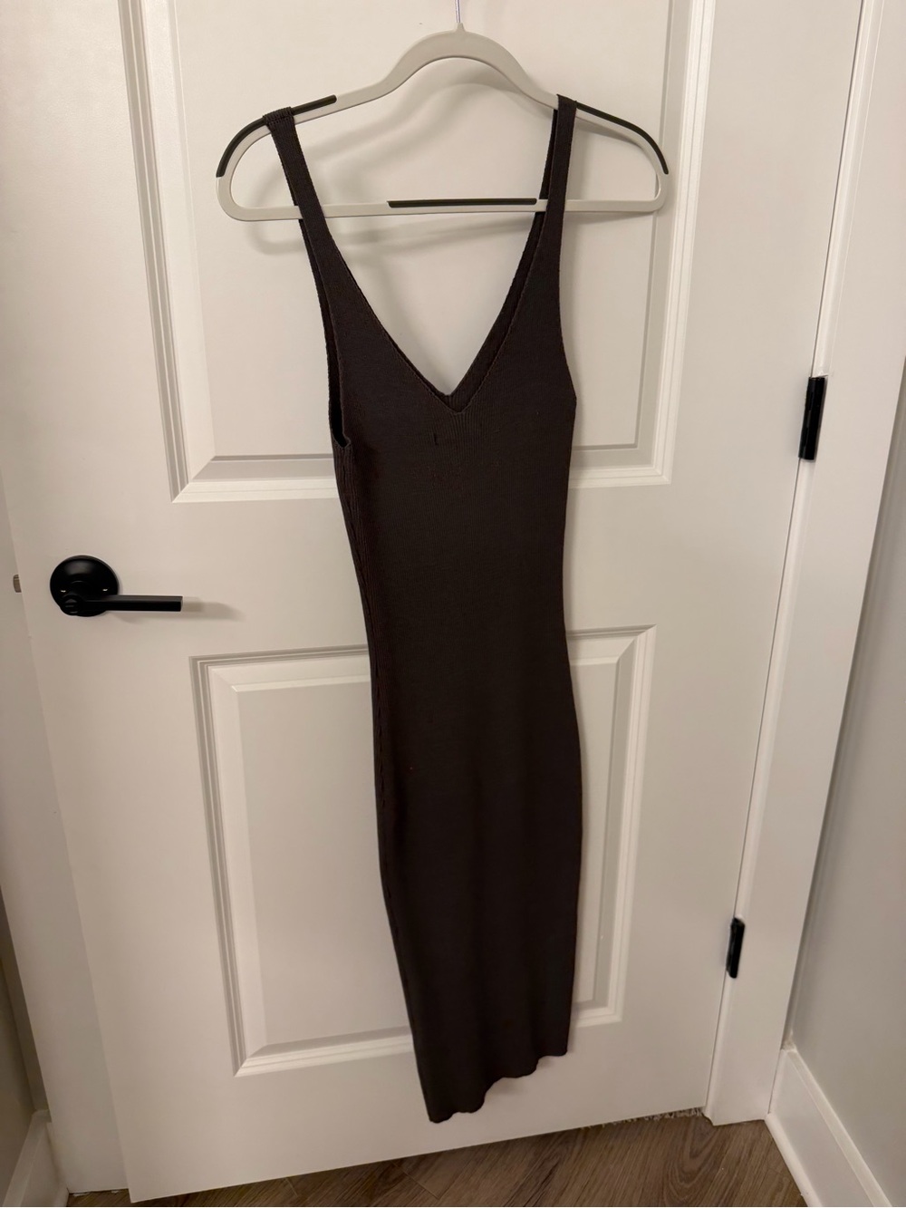 Sleeveless V-Neck Bodycon Dress in Gray